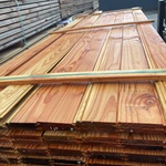 Ca. 146x Douglas kraaldelen veer en groef, 18x125mm, lengte 300cm